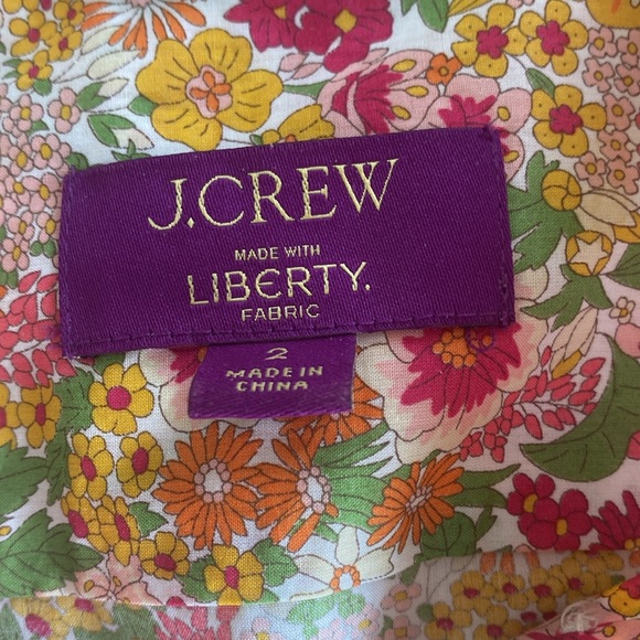 J.Crew Button Up ruffle Shirt in Liberty Margaret Annie Cottage Print. Size 2 - Picture 3 of 8